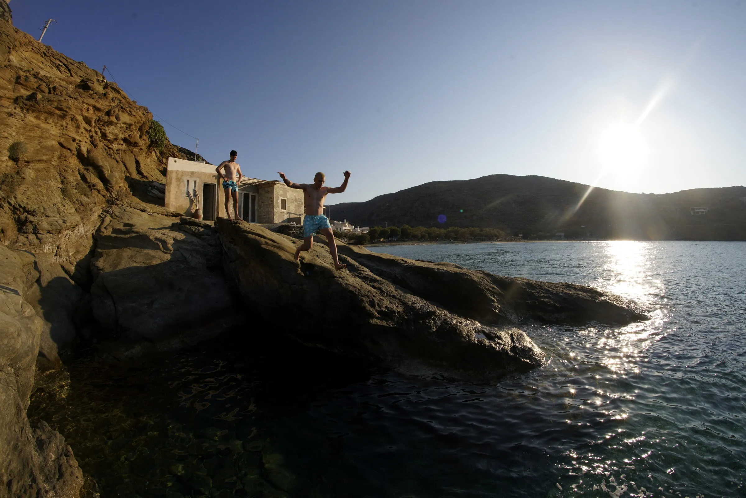 Into the sun · Tinos
